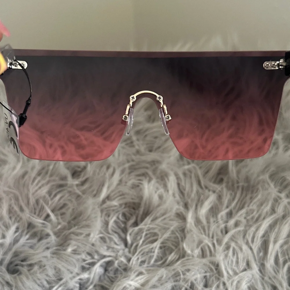 Shield Sunglasses with Pink Gradient Lenses - Picture 4 of 4